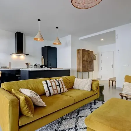 Alejandra - Gerenoveerd Direct Aan Zee *