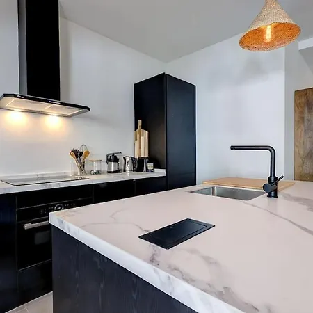 Alejandra - Gerenoveerd Direct Aan Zee Apartment Estepona