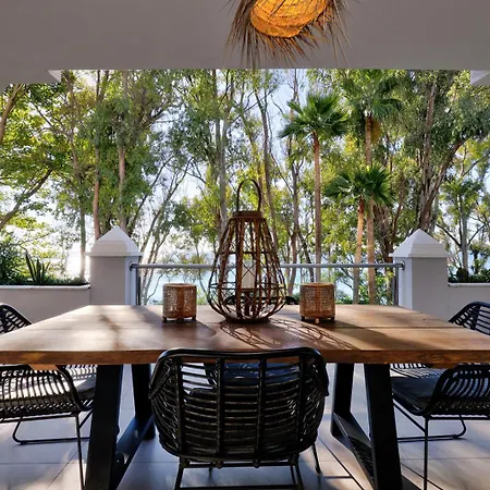 Apartment Alejandra - Gerenoveerd Direct Aan Zee *