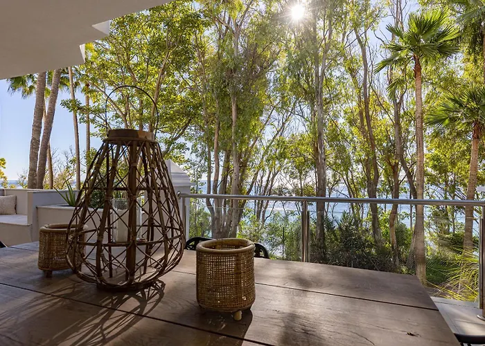 Apartamento Alejandra - Gerenoveerd Direct Aan Zee Estepona