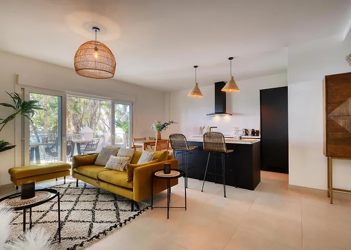 Apartamento Alejandra - Gerenoveerd Direct Aan Zee