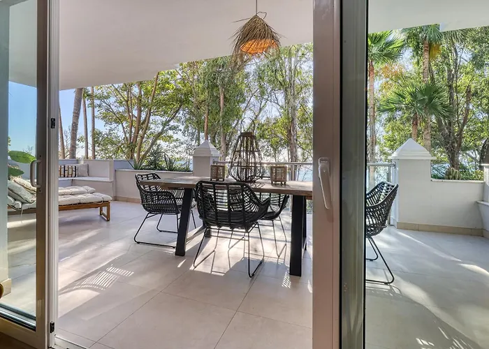 Alejandra - Gerenoveerd Direct Aan Zee Apartamento *