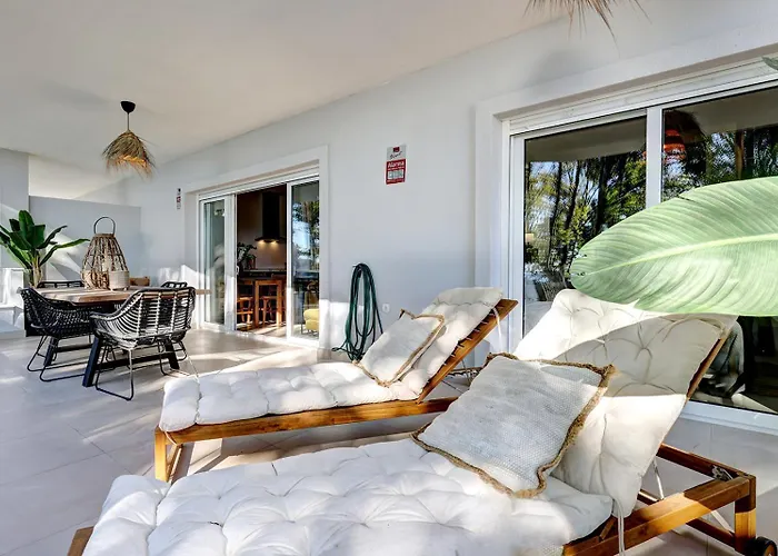 Apartment Alejandra - Gerenoveerd Direct Aan Zee Estepona