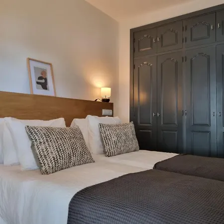 Alejandra - Gerenoveerd Direct Aan Zee إِستيبونا