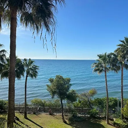 Alejandra - Gerenoveerd Direct Aan Zee شقة إِستيبونا